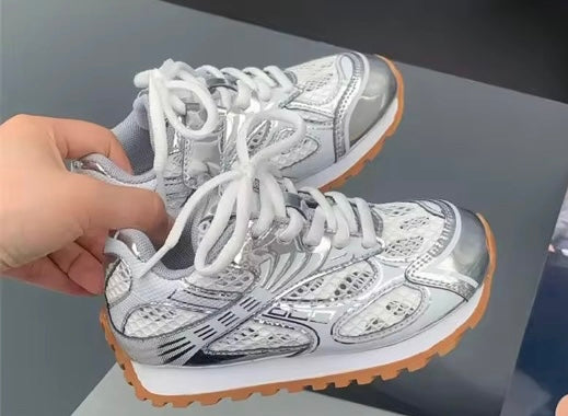 White Mini Tega’s