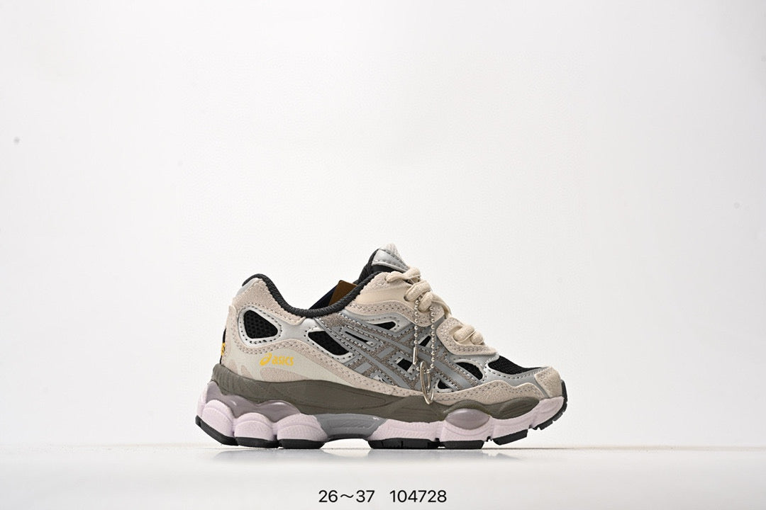 Mud Asics