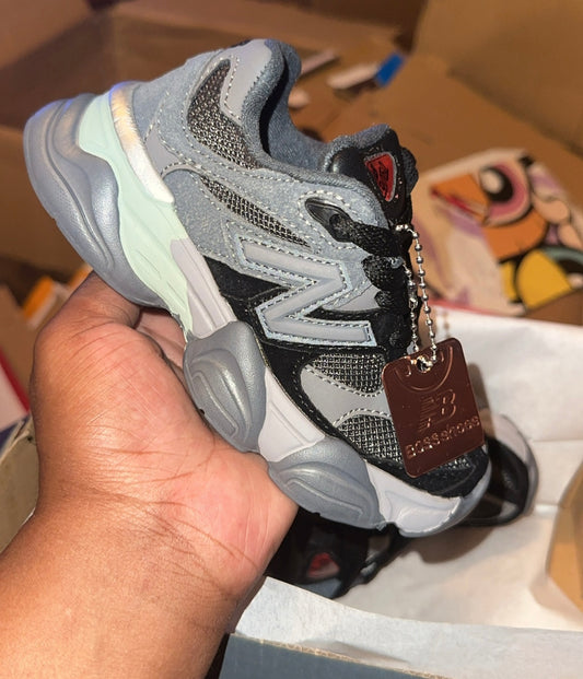 Black 9060